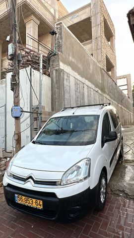 מודעת רכב סיטרואן ברלינגו 