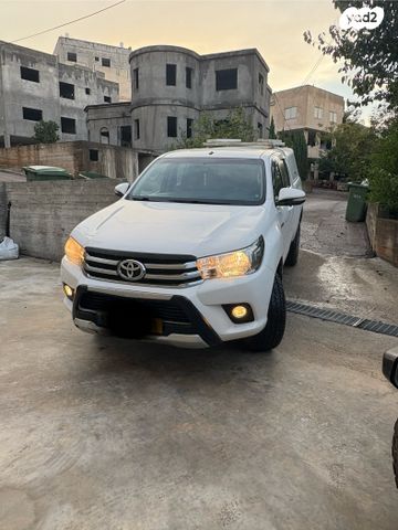 מודעת רכב טויוטה היילקס