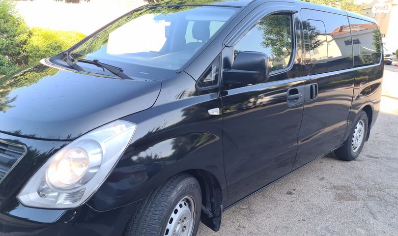 יונדאי H-1 / i800