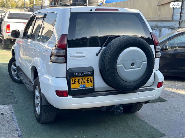 טויוטה לנד קרוזר