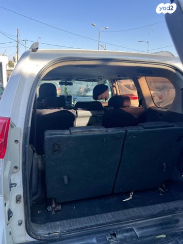 טויוטה לנד קרוזר