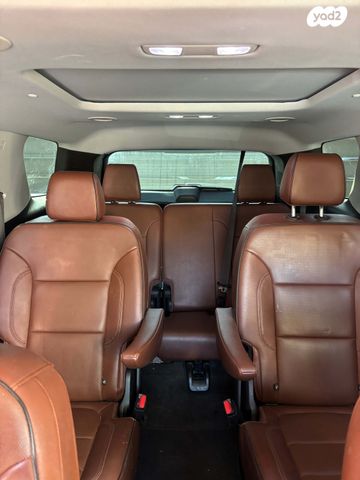 שברולט טראוורס