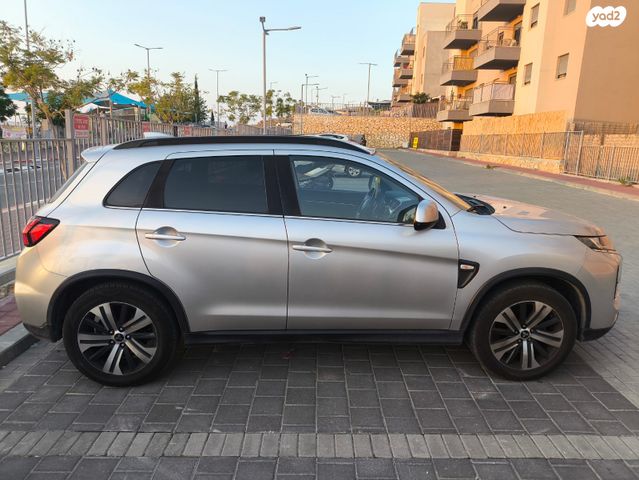 מיצובישי ASX