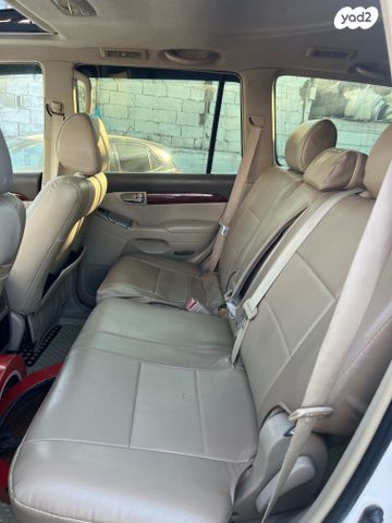 טויוטה לנד קרוזר