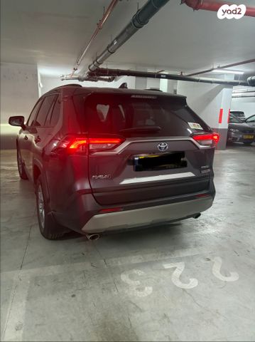 מודעת רכב טויוטה RAV4