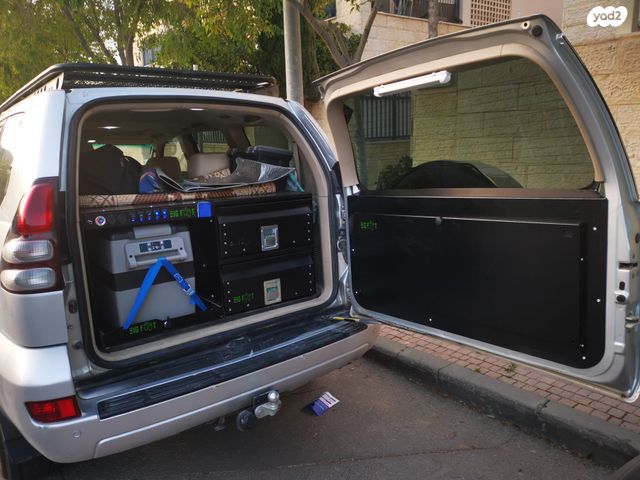 טויוטה לנד קרוזר