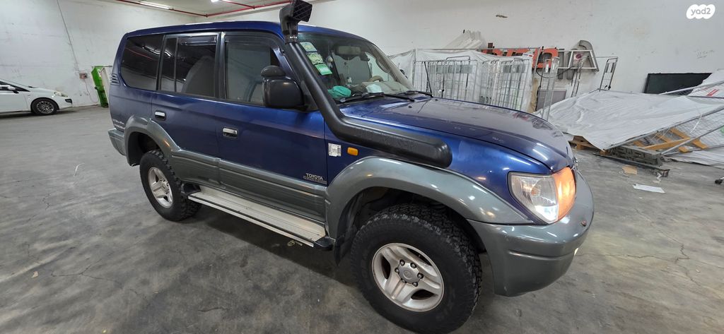 טויוטה לנד קרוזר