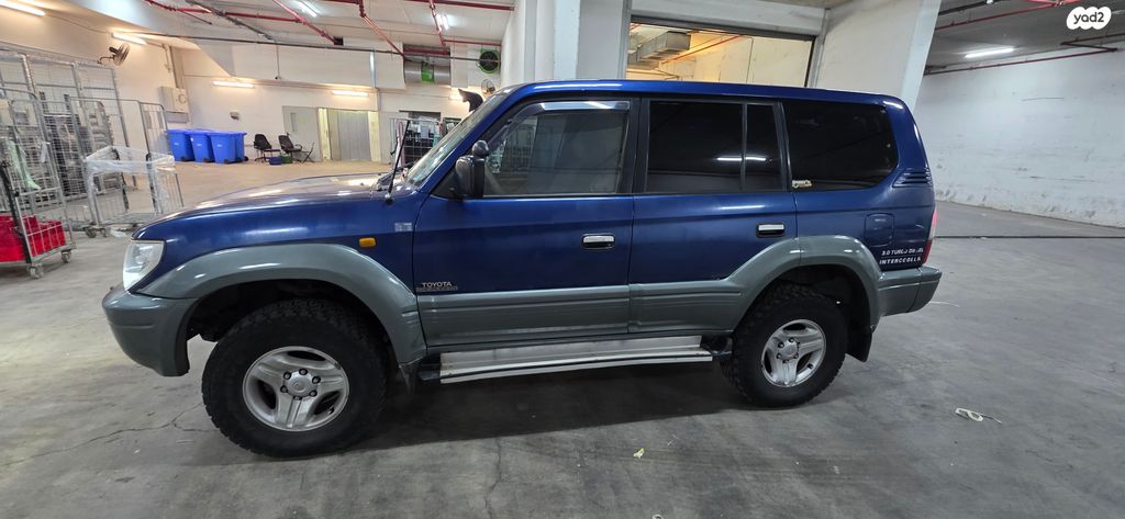 טויוטה לנד קרוזר