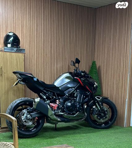 מודעת רכב קאוואסאקי Z900