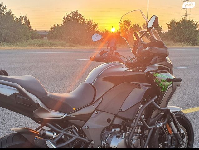 קאוואסאקי Versys 1000