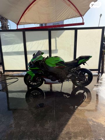קאוואסאקי נינג'ה ZX 10R
