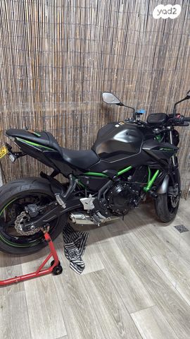 קאוואסאקי Z650 abs