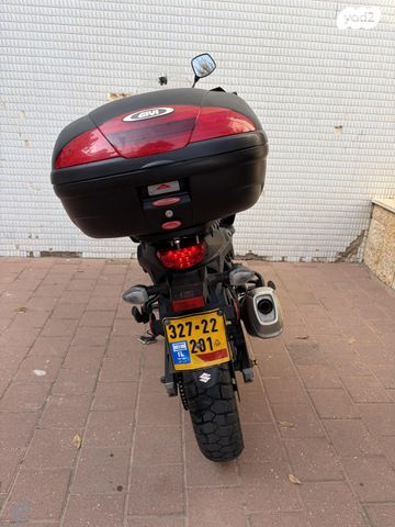 סוזוקי DL650 וי-סטרום