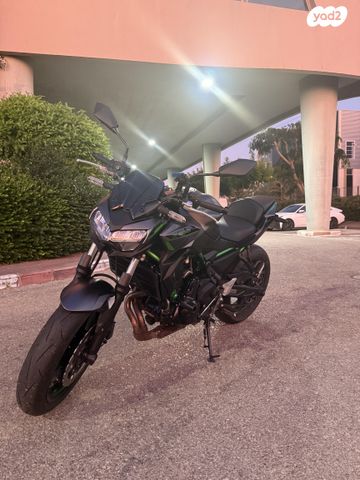 קאוואסאקי Z650 abs