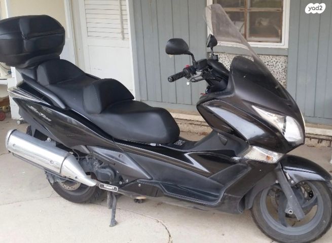 מודעת רכב הונדה סילבר-ווינג 400