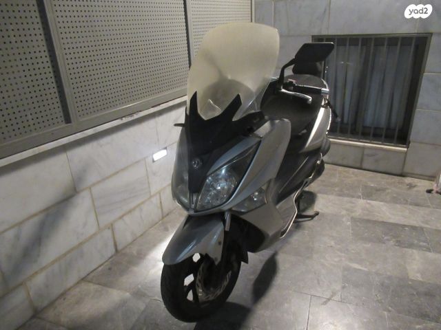 מודעת רכב סאן יאנג ג'וי-מקס 250 XI