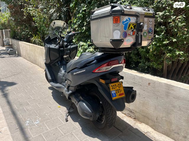 סוזוקי בורגמן 400