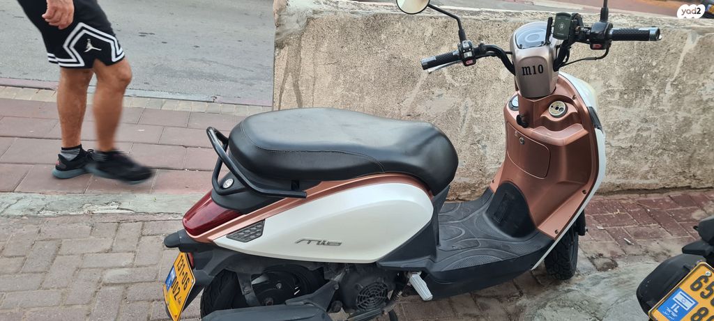 מודעת רכב סאן יאנג מיו 100