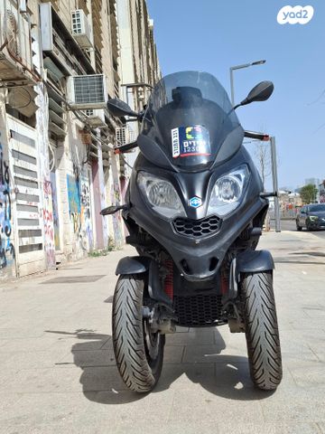 פיאג'ו MP3 300 HPE