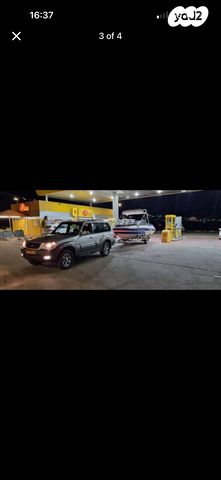 יאכטות - סירות מנוע