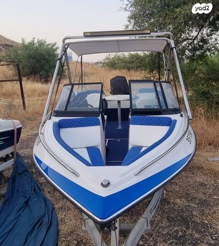 יאכטות - סירות מנוע