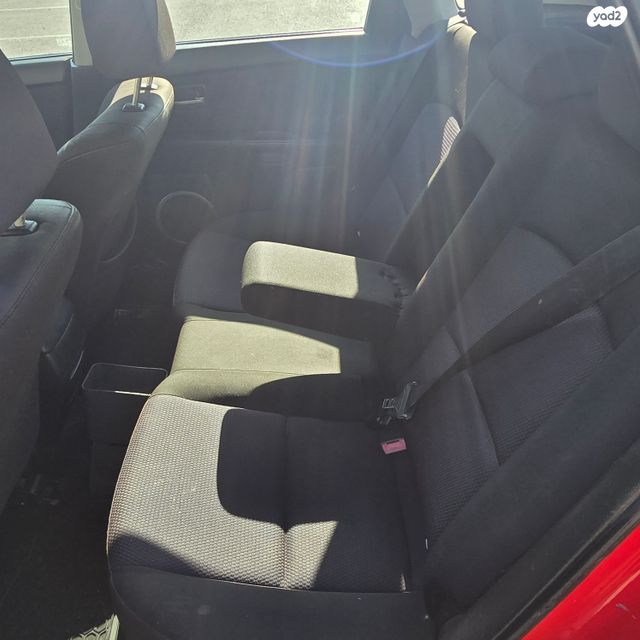 מודעת רכב מאזדה 3