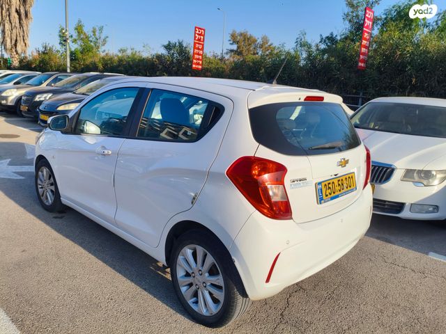 מודעת רכב שברולט ספארק