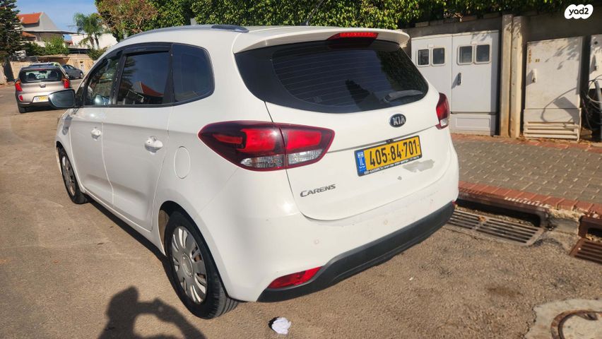 מודעת רכב קיה קארנס