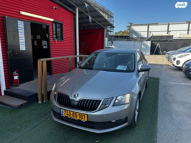 סקודה אוקטביה