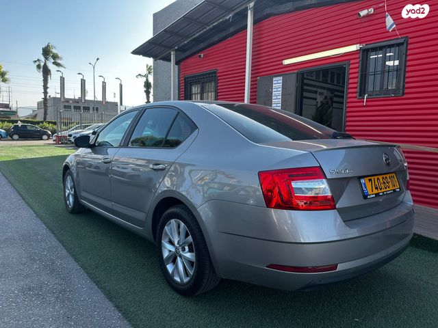 סקודה אוקטביה