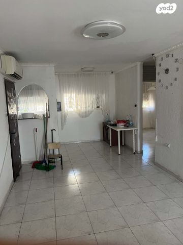 דירה, סמטת גדוד הפורצים 9, ז'בוטינסקי, אשקלון