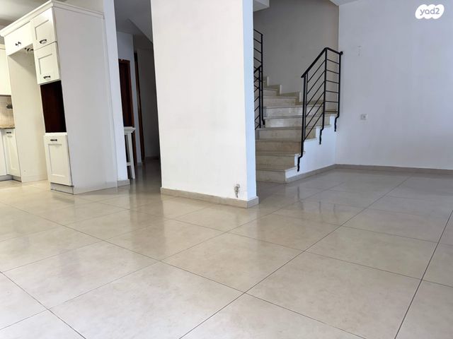 בית פרטי/ קוטג', הערבה 20, יערת העמק, מגדל העמק