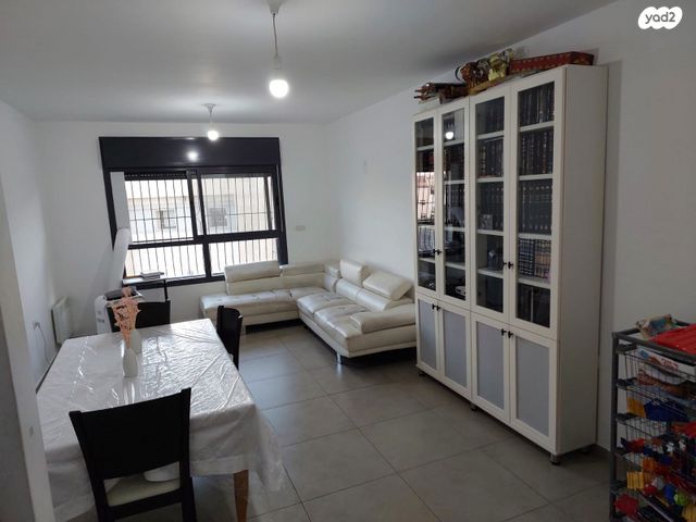 אהבת ישראל 13