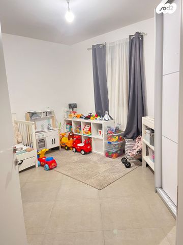 דירה, כ' בחשוון 1, בית אל, בית אל