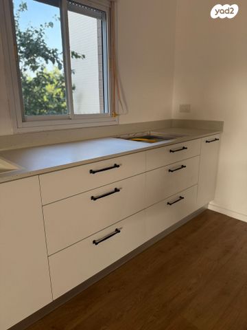 דירה, נחל פרת 4, אחוזת דניה, חדרה