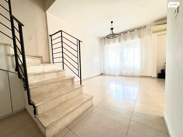 בית פרטי/ קוטג', הערבה 20, יערת העמק, מגדל העמק