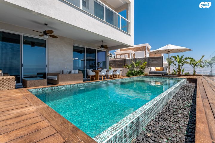 אסתר המלכה 60