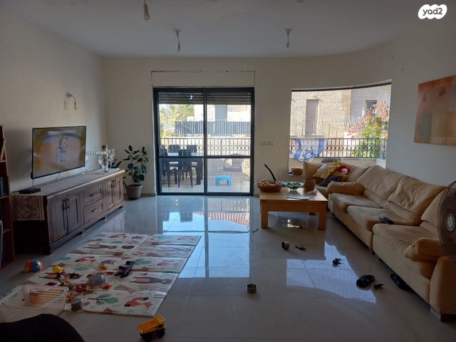 דו משפחתי, מרווה 21, הר כתרון, צור הדסה