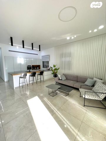 גדעון האוזנר 10