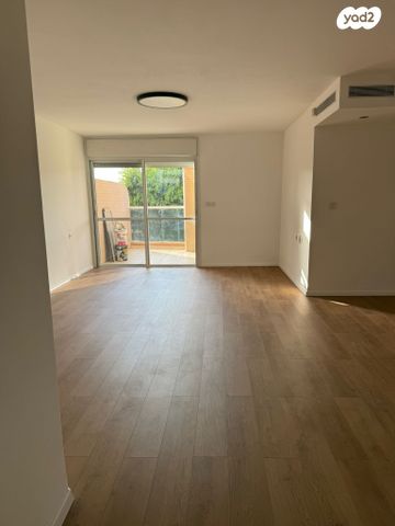 דירה, נחל פרת 4, אחוזת דניה, חדרה