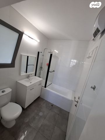 דירה, יוסף אבו 1, נתיבות מערב, נתיבות