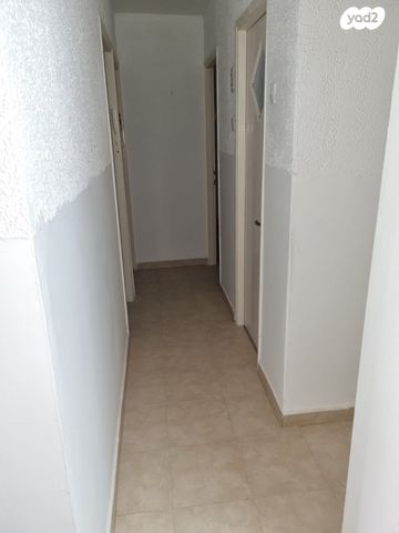 דו משפחתי, קיבוץ גלויות 77, יעקב מסיקה, אופקים