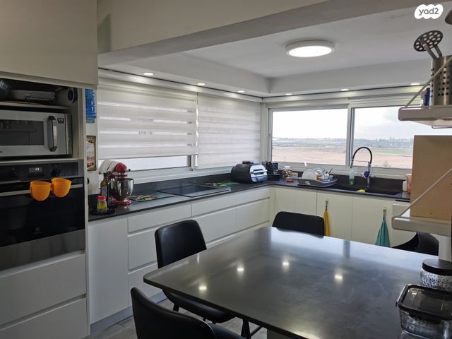 גג/ פנטהאוז, ביאליק 3, המושבה, גדרה