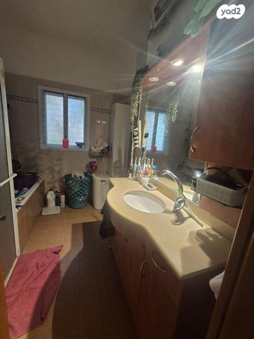 דירה, דרך בן גוריון 237, קרית בורוכוב, רמת גן