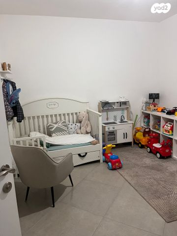 דירה, כ' בחשוון 1, בית אל, בית אל