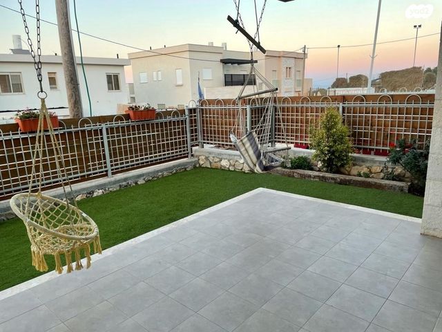 דו משפחתי, גלבוע 1, חיננית, חיננית