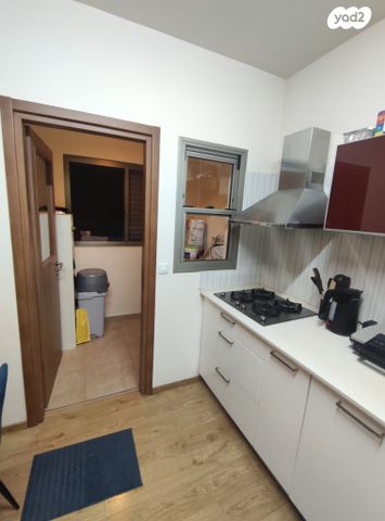 דירה, תשרי 4, קרית השרון, נתניה