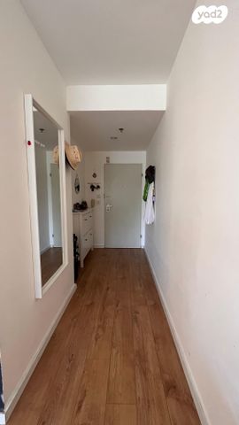 דירה, הר הצופים 3, רחובות ההולנדית, רחובות