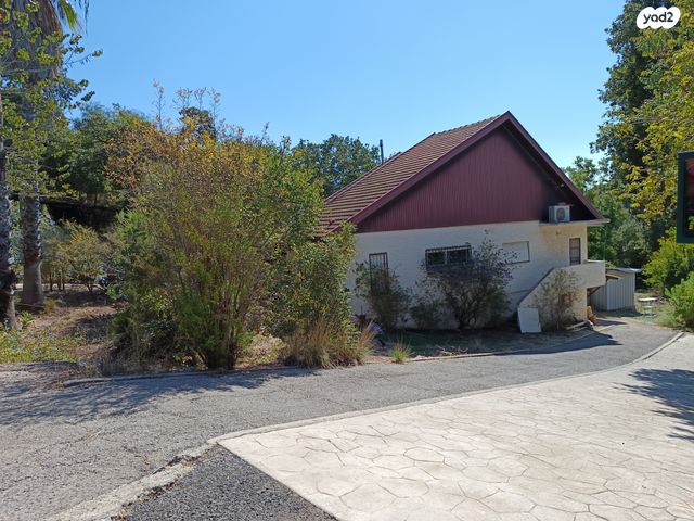 בית פרטי/ קוטג', האלונים 18, טבעון הוותיקה, קרית טבעון