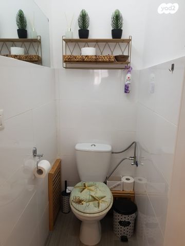 דירה, אסתר המלכה 10, משכנות זבולון, נתניה